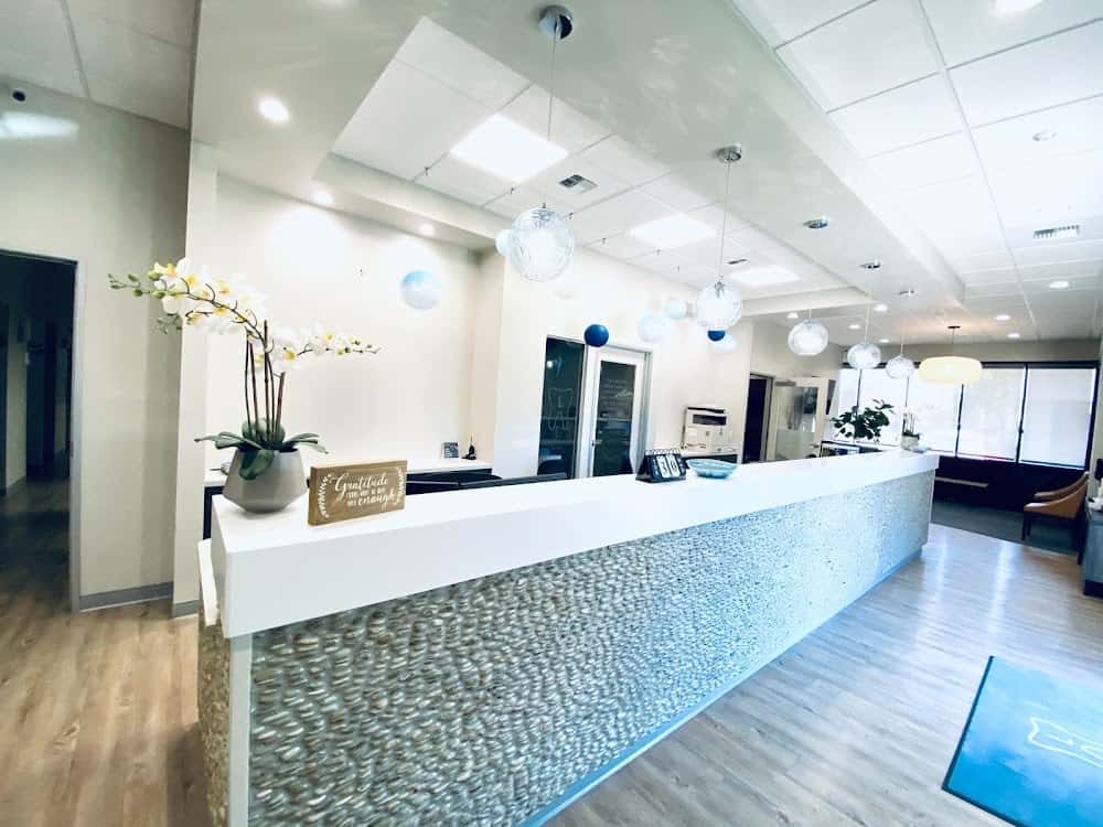 Le Dental Care of Elk Grove